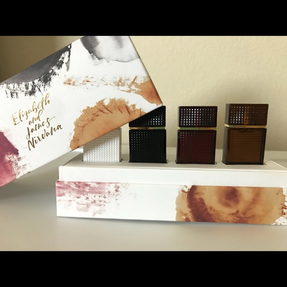 **LIMITED ED. Elizabeth and James Nirvana**